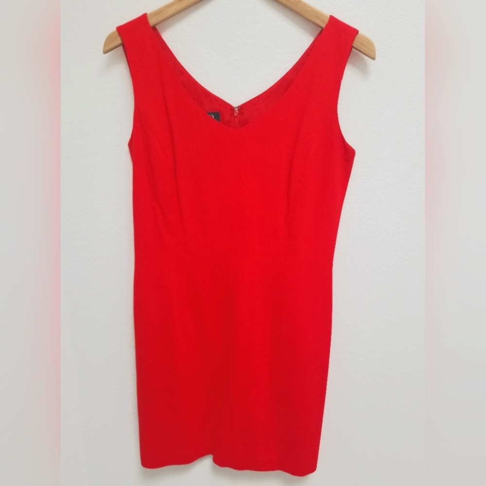 Red dress, size 7, brand Julio (italian)